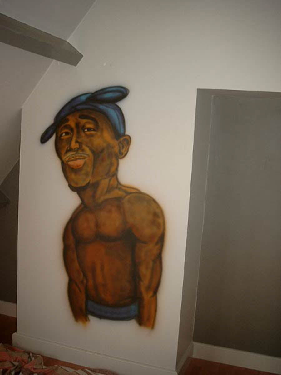 Rapper 2pac of Tupac. muurschildering d.m.v. airbrush